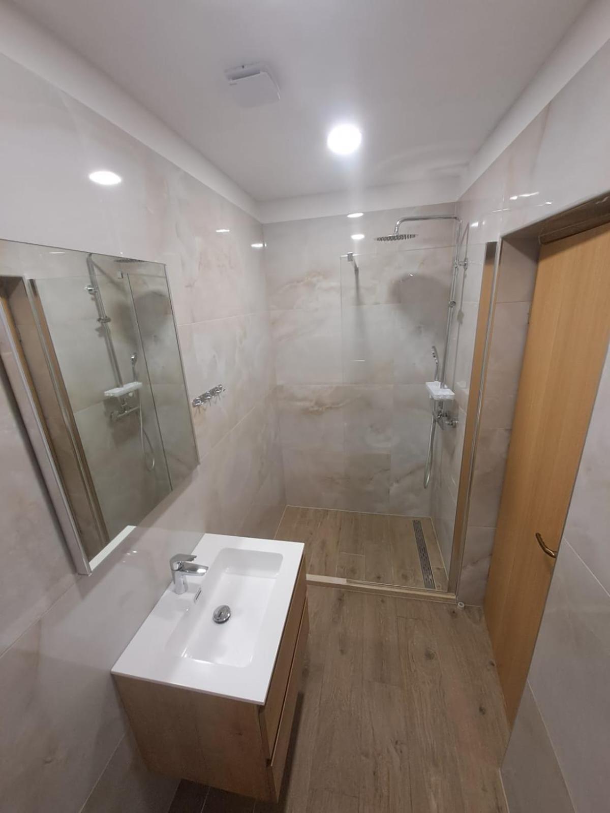 Pletkovic Apartments Tribalj Eksteriør bilde