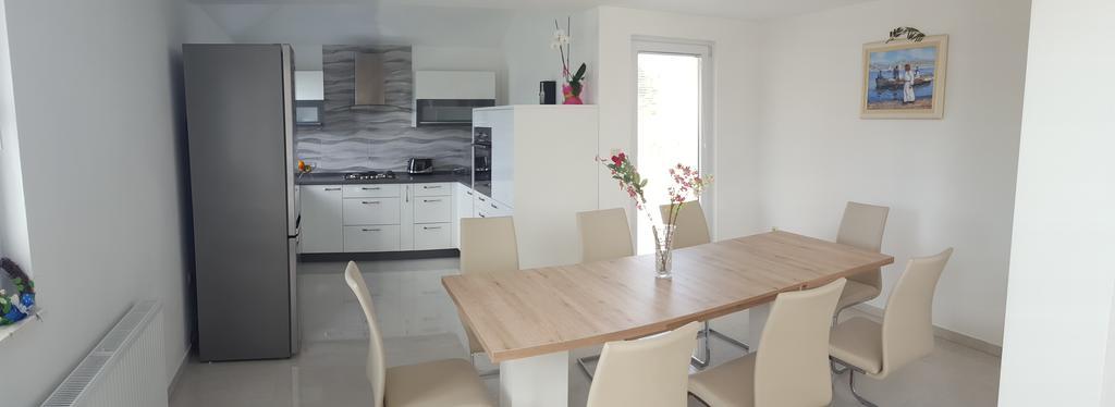 Pletkovic Apartments Tribalj Eksteriør bilde